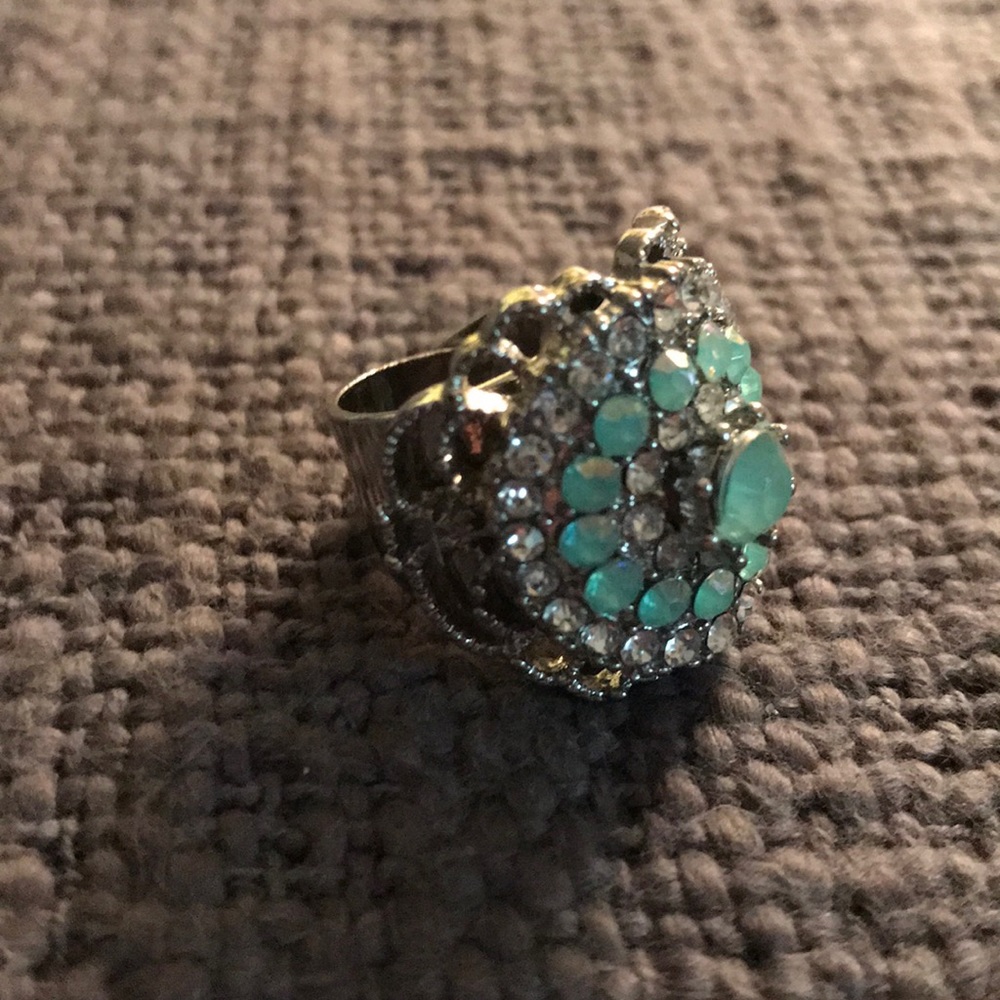 Rhinestone Silver Ring EUC